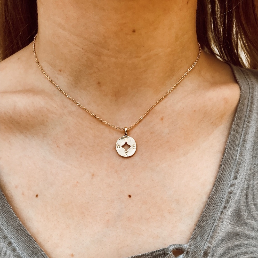 GOING PLACES compass necklace!! 🏔🏔 gold!!
